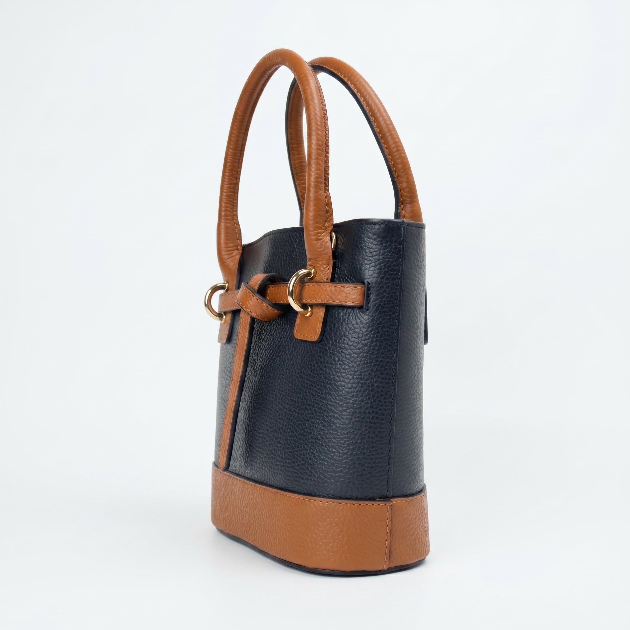 Borsa Bucky in Vera Pelle con Tracolla Regolabile - Stile Donna Bags