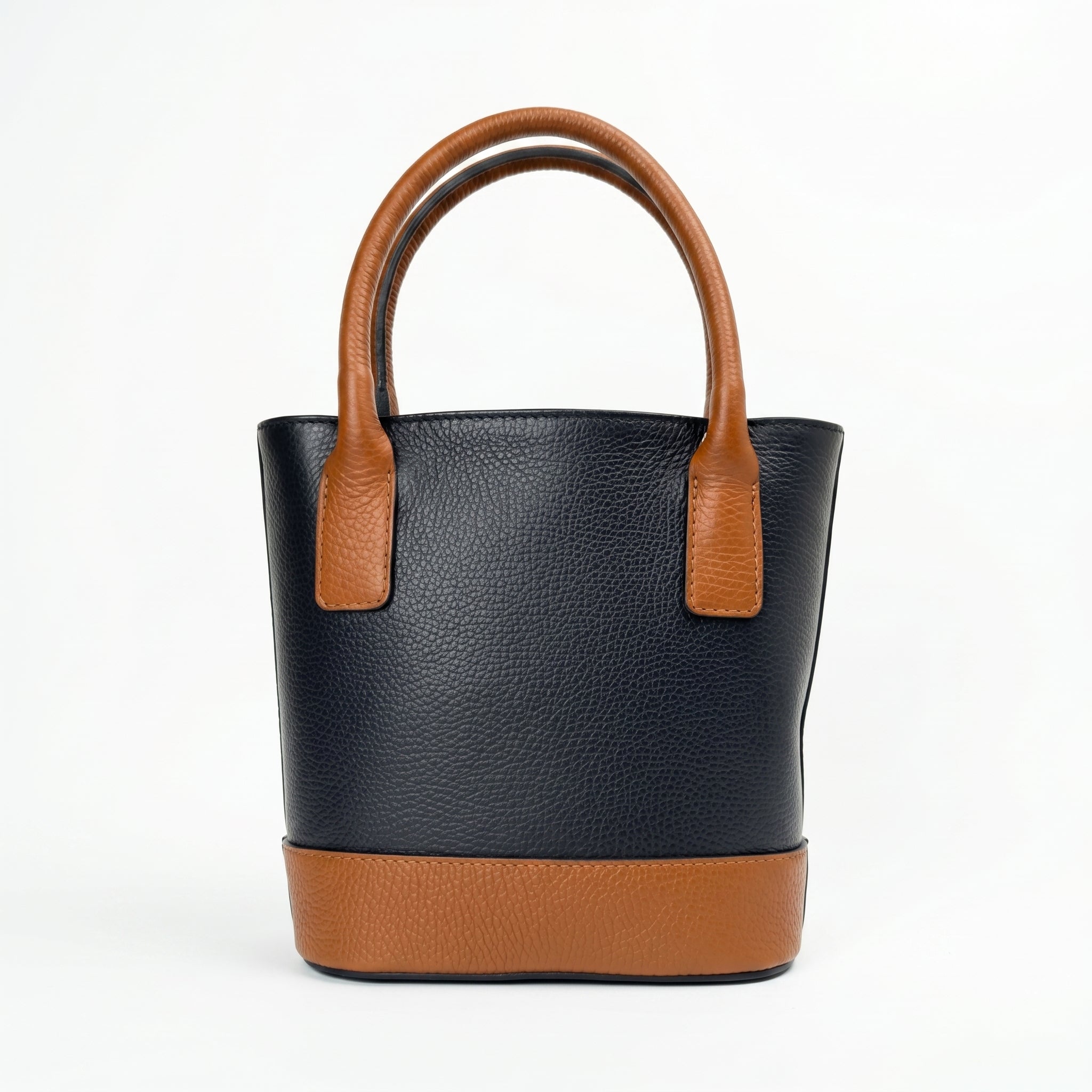 Borsa Bucky in Vera Pelle con Tracolla Regolabile - Stile Donna Bags
