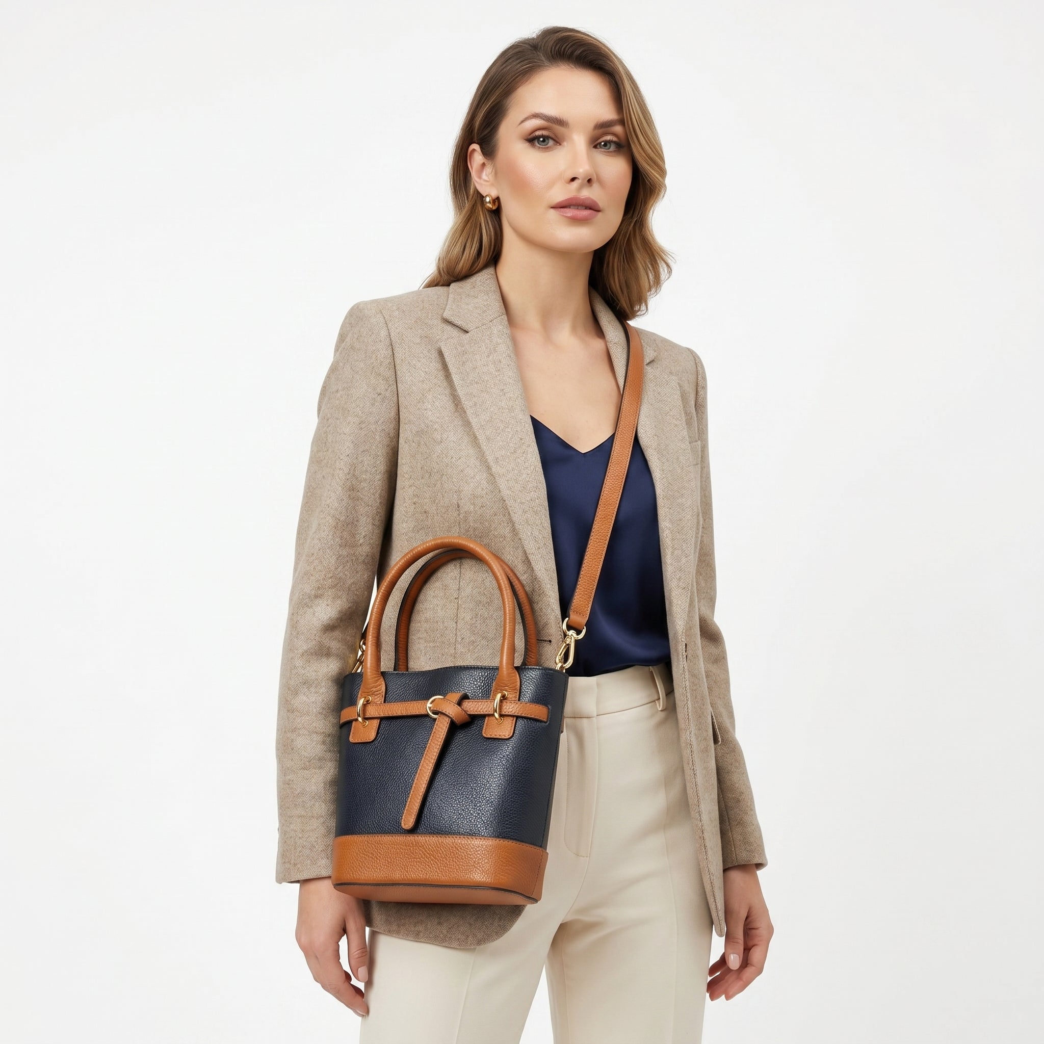 Borsa Bucky in Vera Pelle con Tracolla Regolabile - Stile Donna Bags