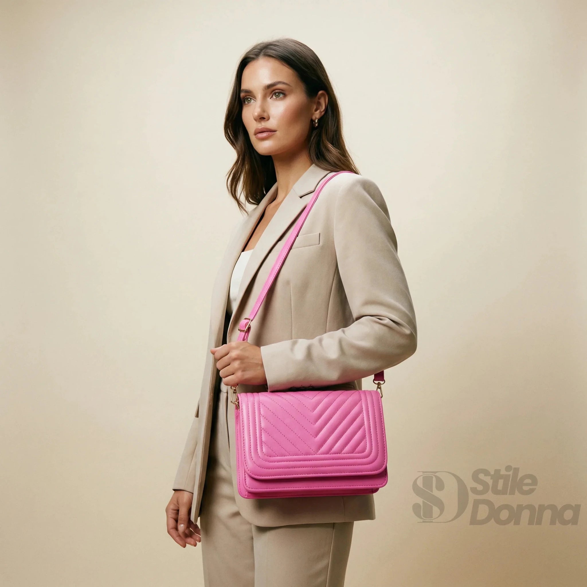 Borsa Trapuntata con Design a Triangoli e Tracolla in Ecopelle - Stile Donna Bags