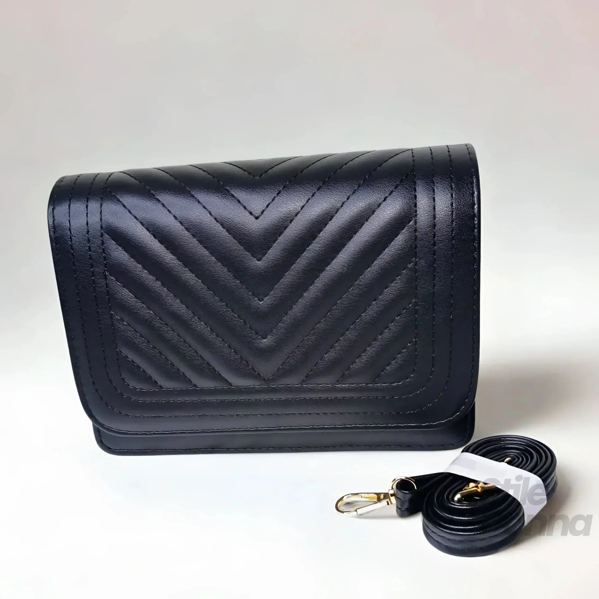Borsa Trapuntata con Design a Triangoli e Tracolla in Ecopelle - Stile Donna Bags