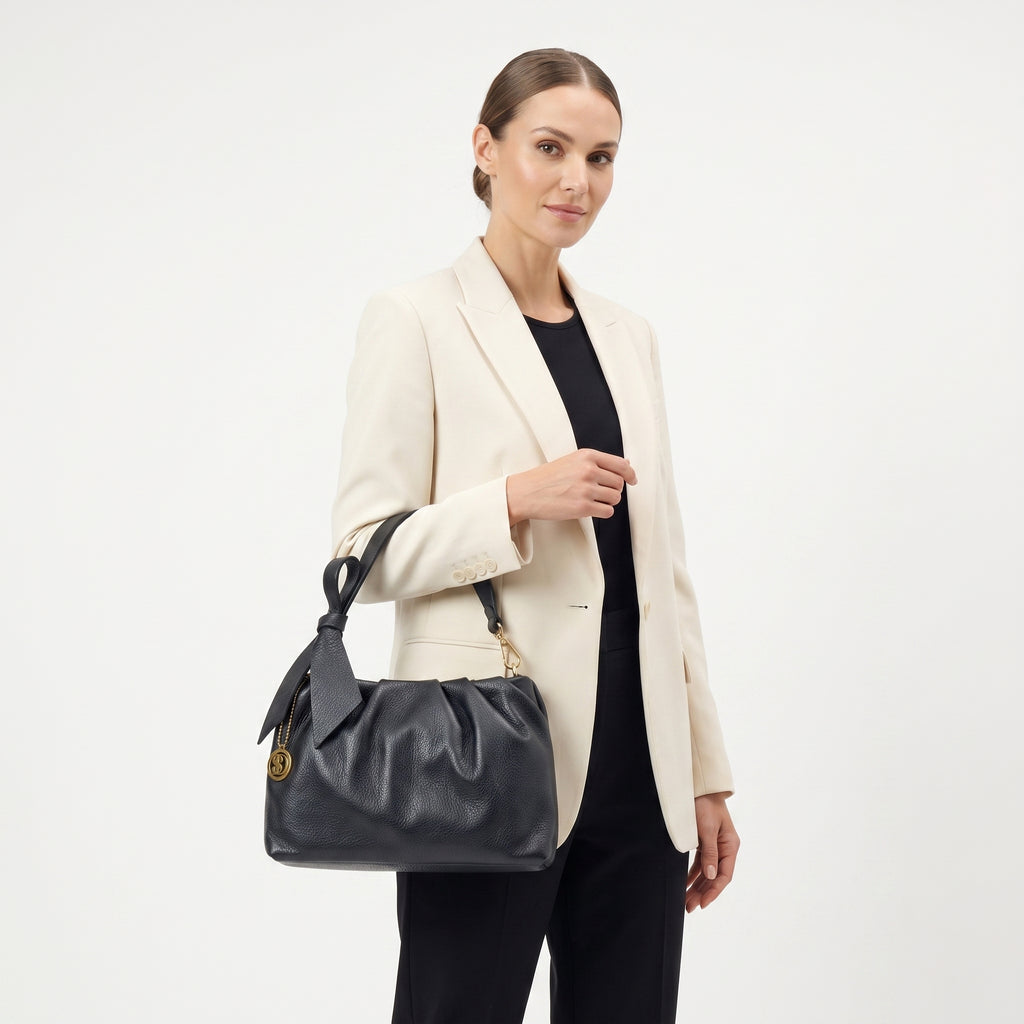 Borsa Verona in Vera Pelle Artigianale con Accessori Dorati - Stile Donna Bags