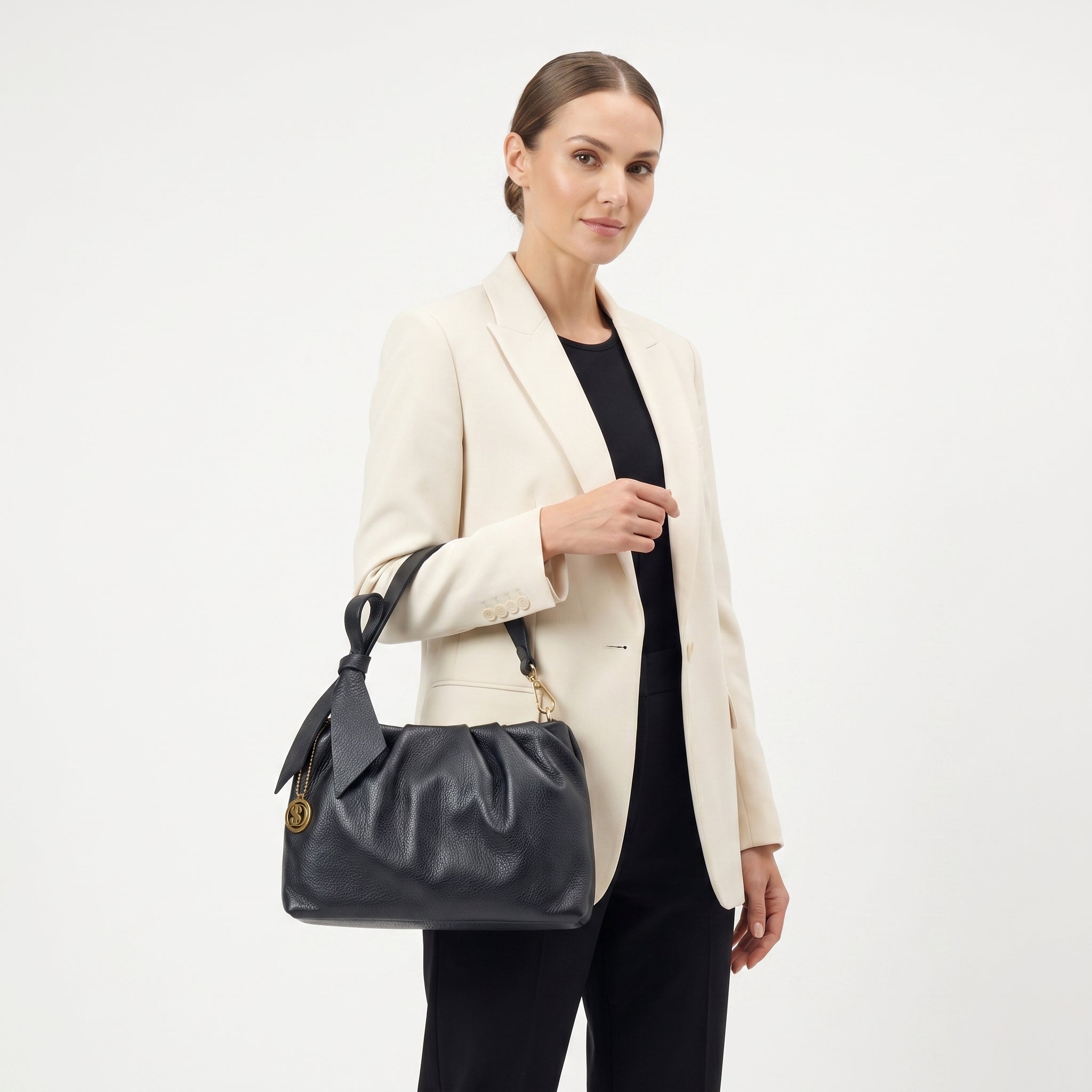 Borsa Verona in Vera Pelle Artigianale con Accessori Dorati - Stile Donna Bags