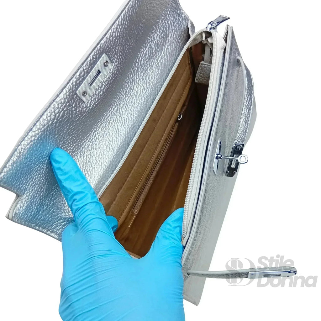 Borsa a Mano in Ecopelle con Dettagli in Metallo Argentato - Stile Donna Bags