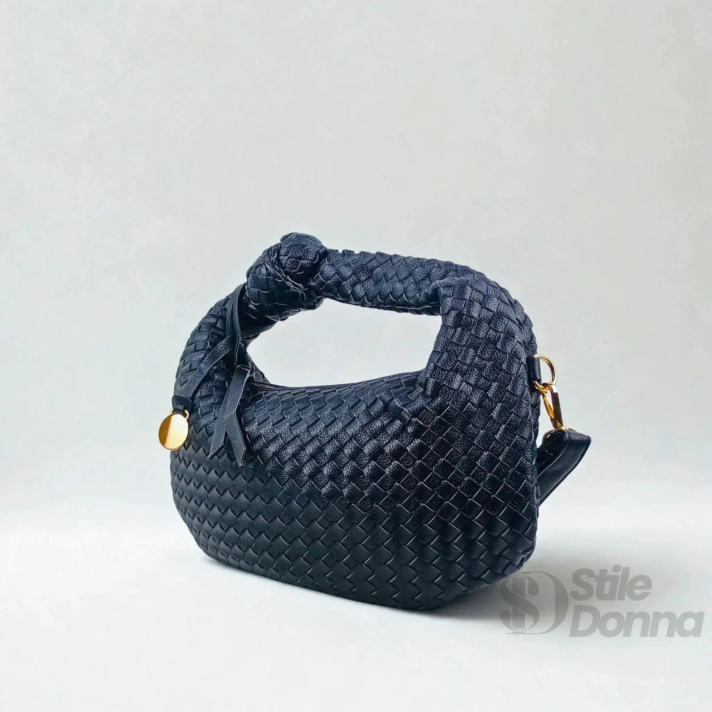 Borsa a Spalla in Ecopelle Intrecciata con Manico a Nodo e Accessori Dorati - Stile Donna Bags