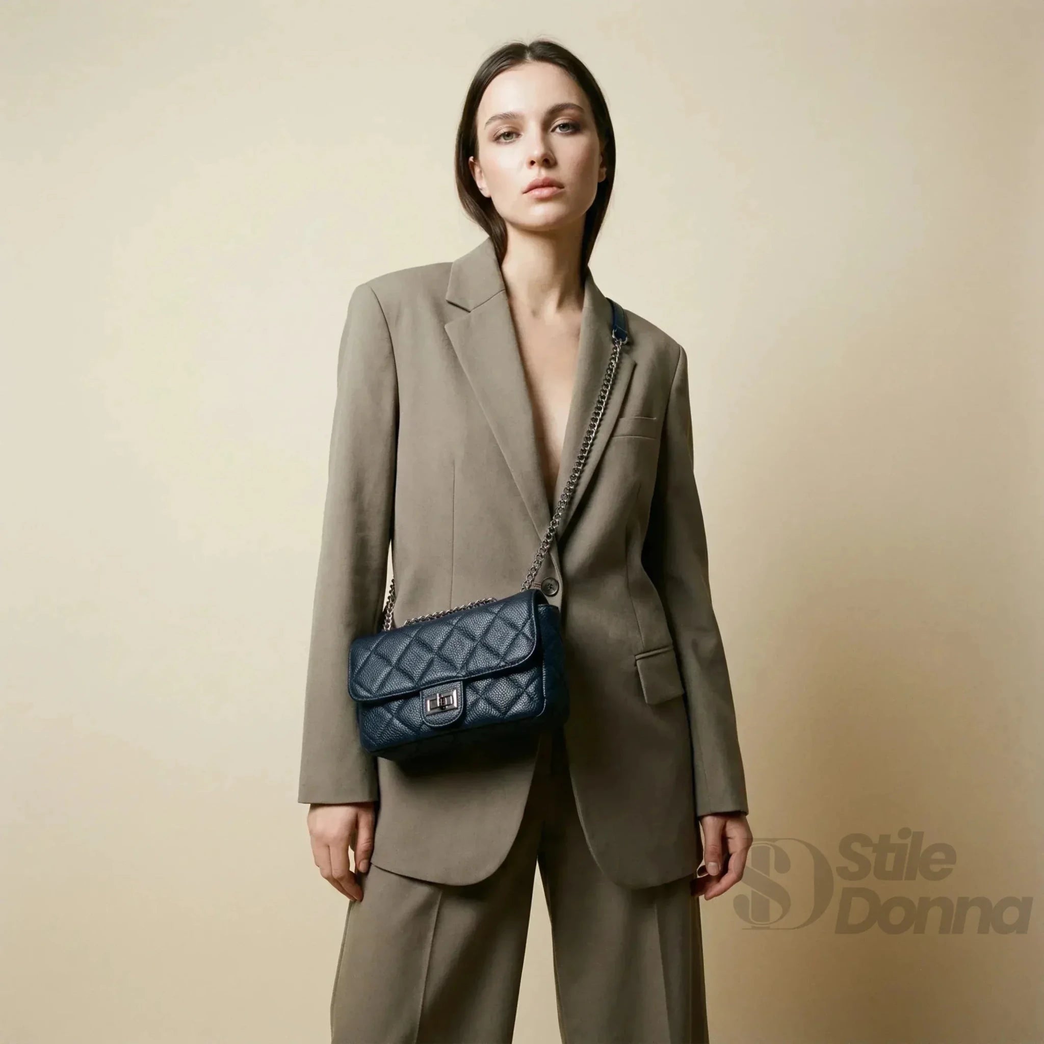 Borsa a Tracolla in Ecopelle con Finiture Argento e Interno Microfibra - Stile Donna Bags