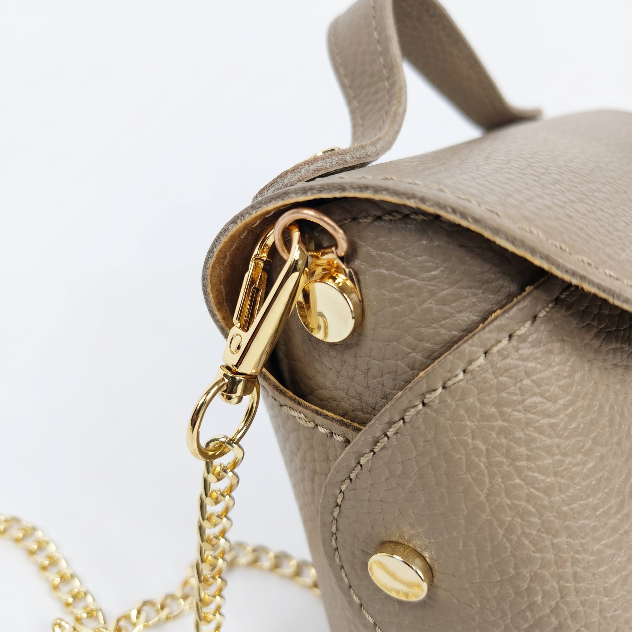 Amina Mini Borsa in Vera Pelle con Catena Dorata - Stile Donna Bags