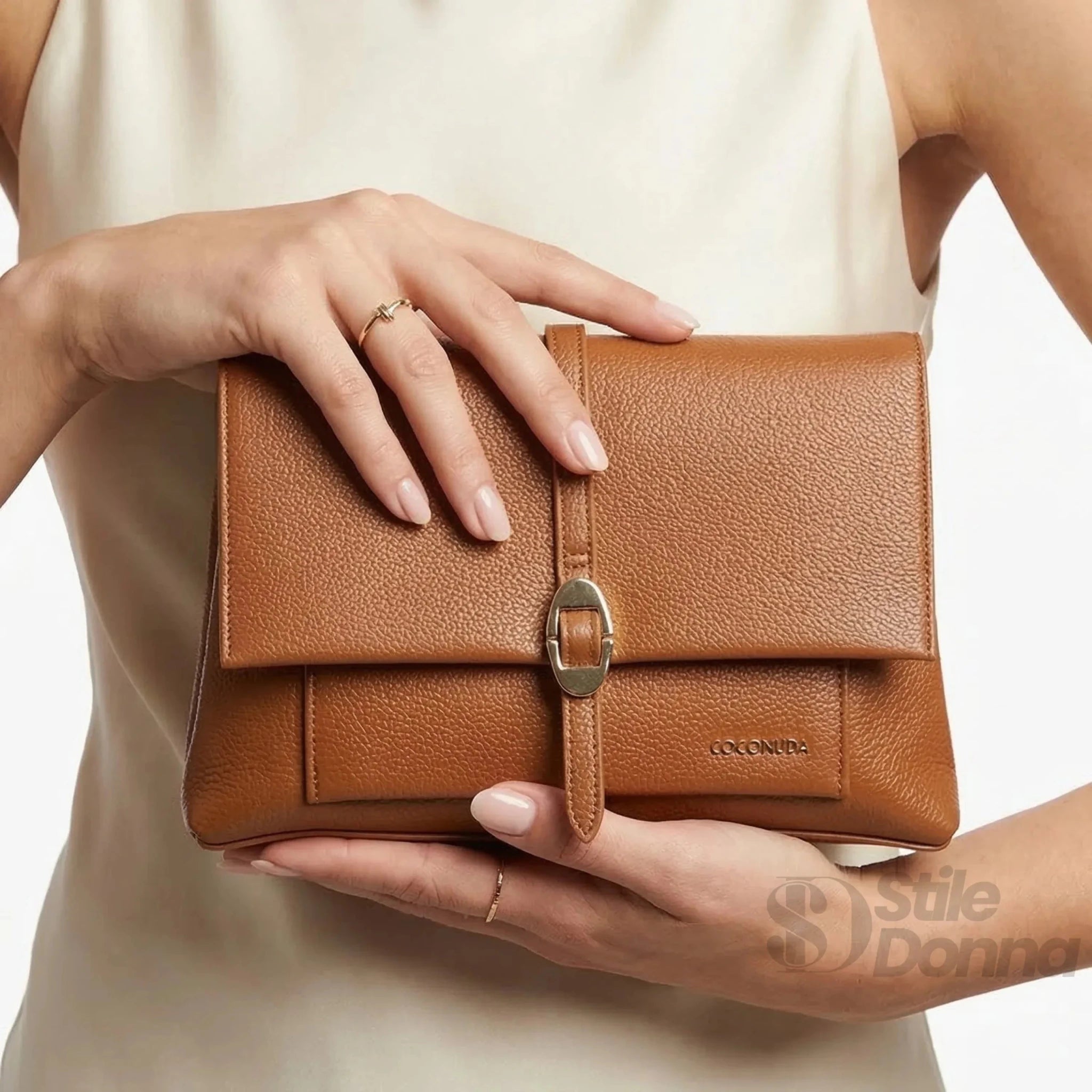 Coconuda Pochette in Ecopelle Marrone con Chiusura a Scatto - Stile Donna Bags
