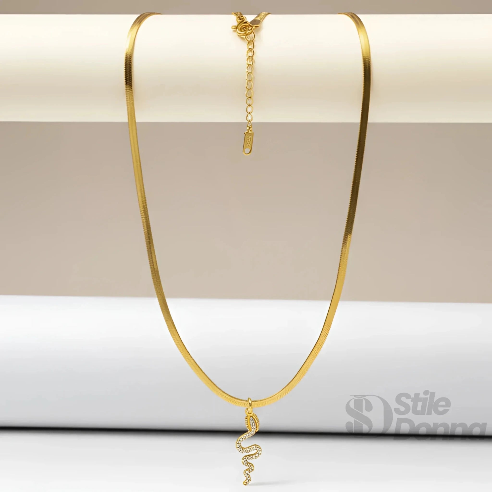 Collana Minimalista con Ciondolo Serpente in Cristallo Argento - Stile Donna Bags