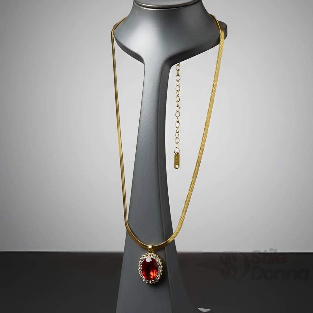 Collana con Ciondolo Ovale Rubino Regale in Oro - Stile Donna Bags