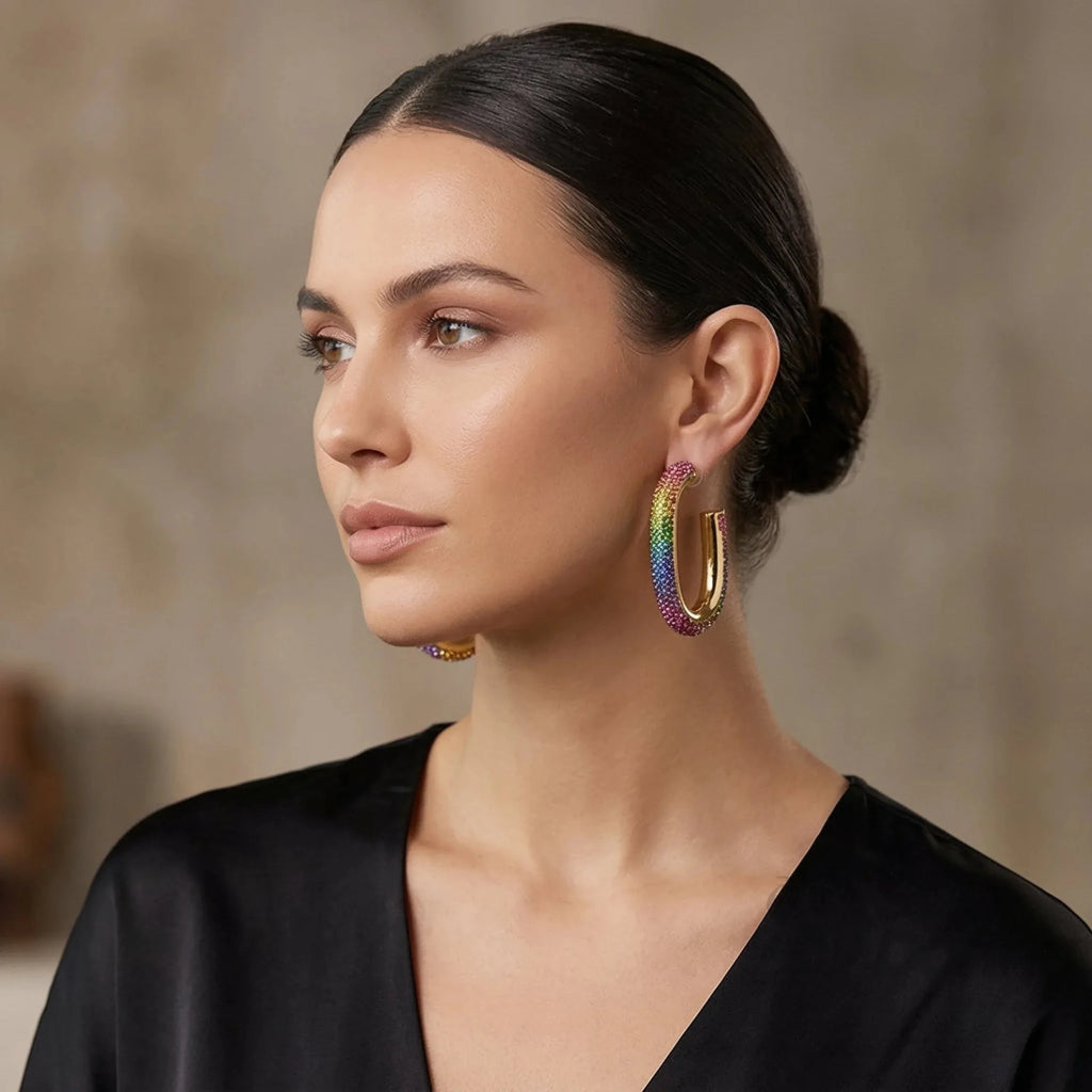 Orecchini U-Hoop con Cristalli Rainbow in Oro - Stile Donna Bags