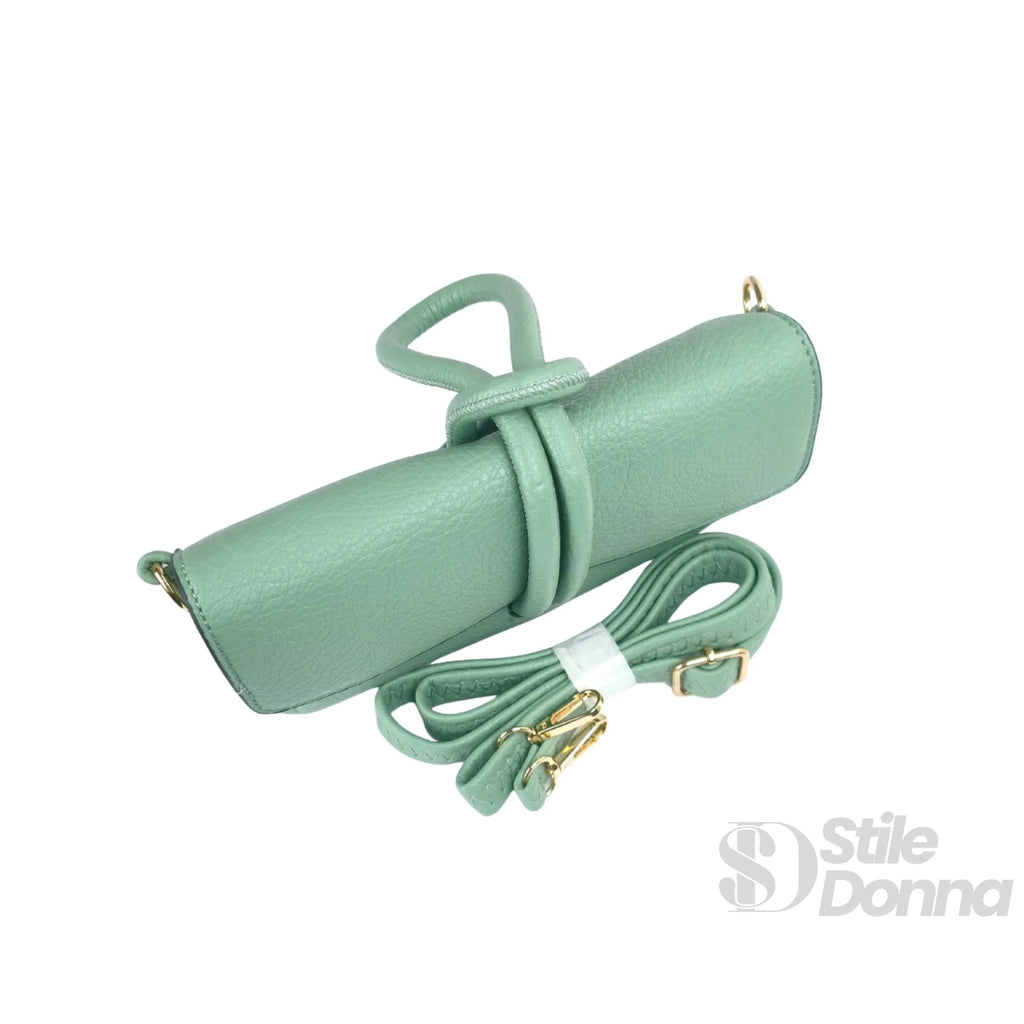 Pochette in Ecopelle Verde Menta con Chiusura Zip e Finitura Lucida - Stile Donna Bags