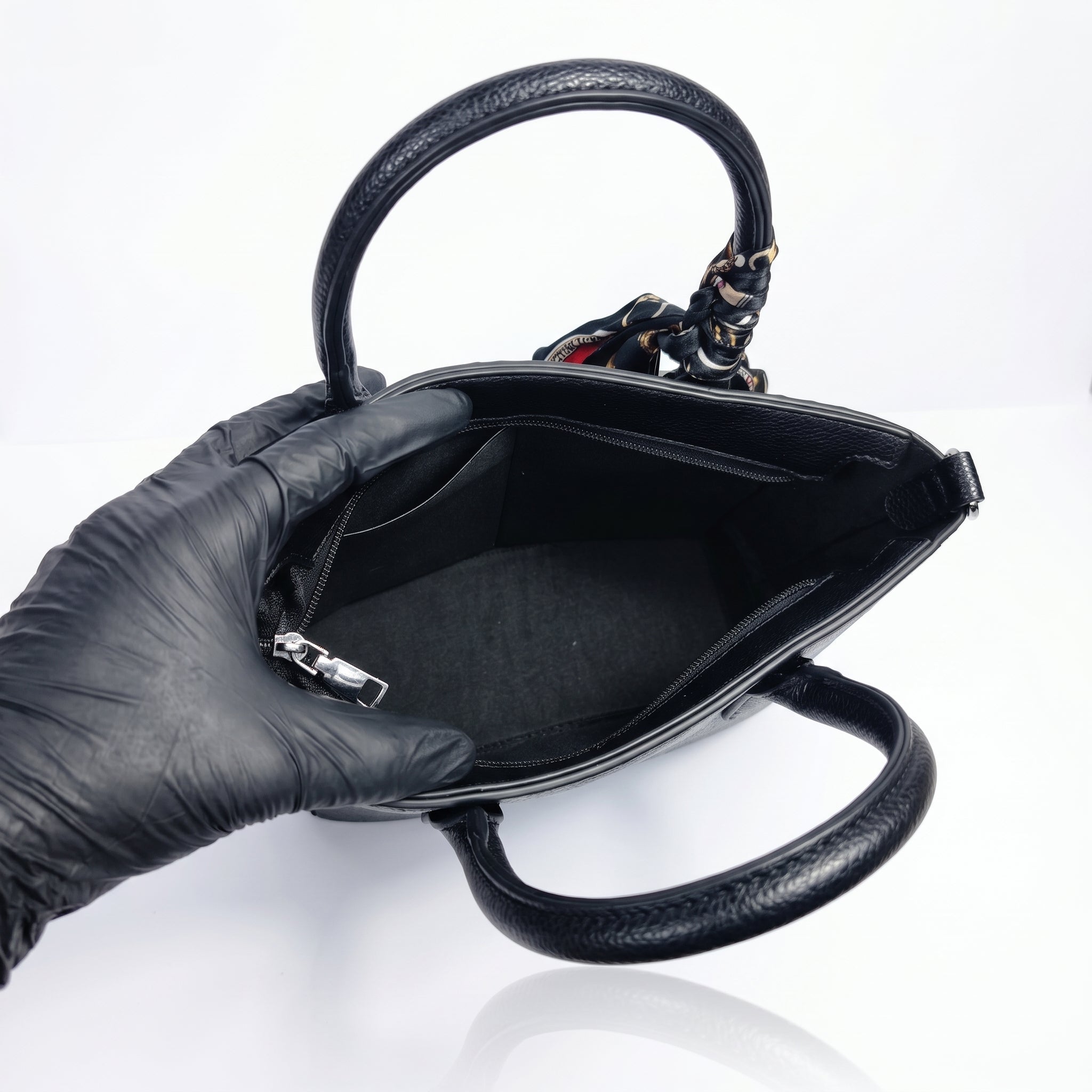 Borsa della Spesa in Ecopelle Nera Intrecciata con Dettaglio Sciarpa - Stile Donna Bags