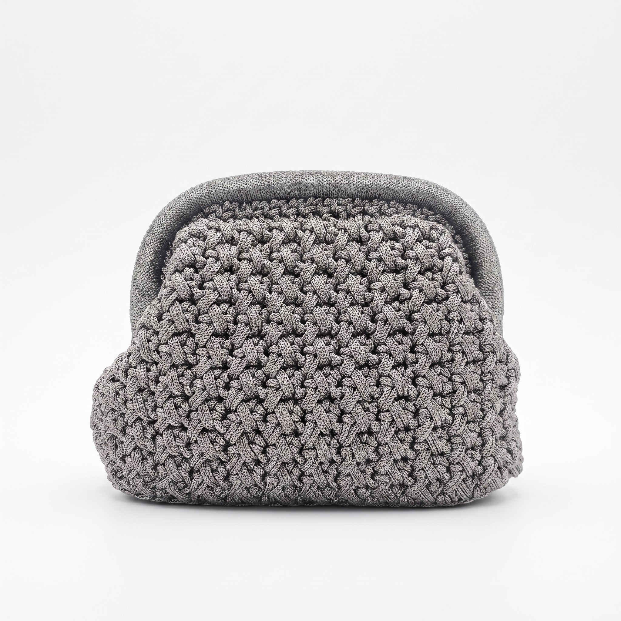 Borsa Fiorella in Crochet con Chiusura a Clip e Catena Dorata – Stile Donna - Stile Donna Bags