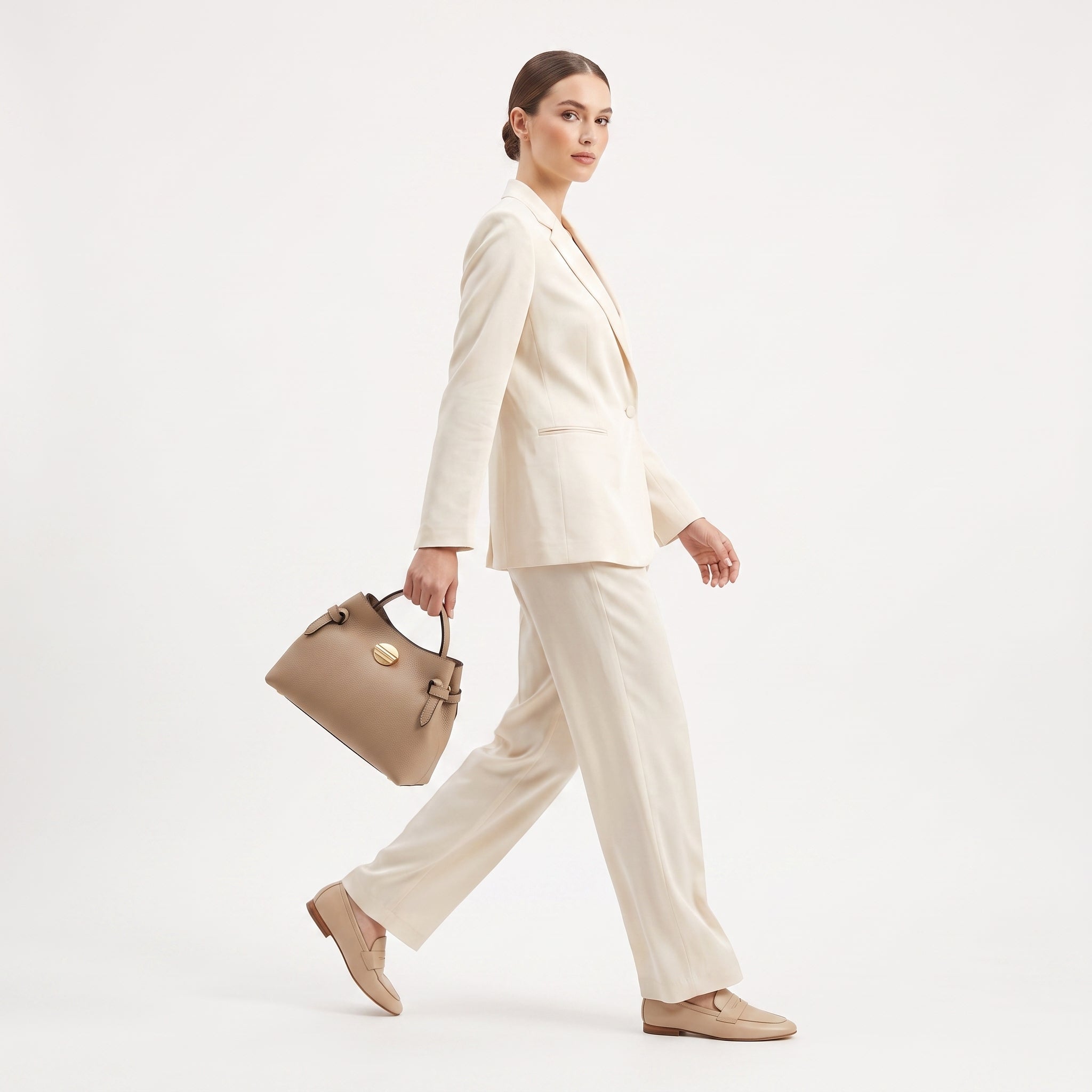 Borsa Livia in Vera Pelle – Disco Oro e Tracolla Regolabile - Stile Donna Bags