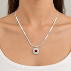 Collana Argentata con Pendente Rosso - Stile Donna - Catania