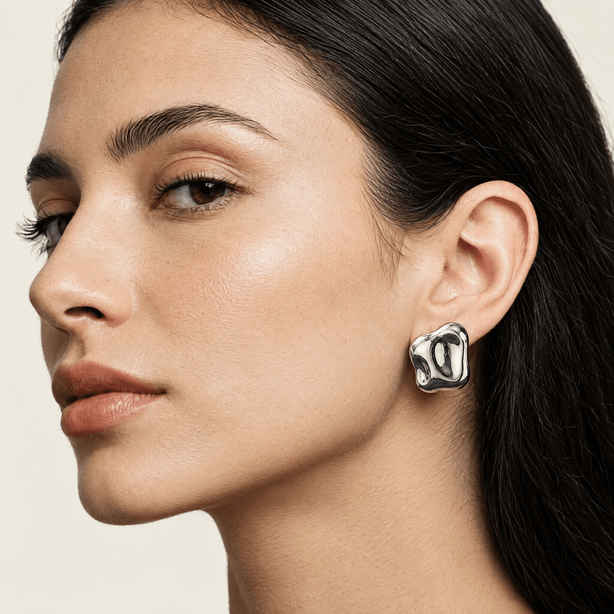 Fluid Wave Orecchini a Perno Argentati - Stile Donna - Catania