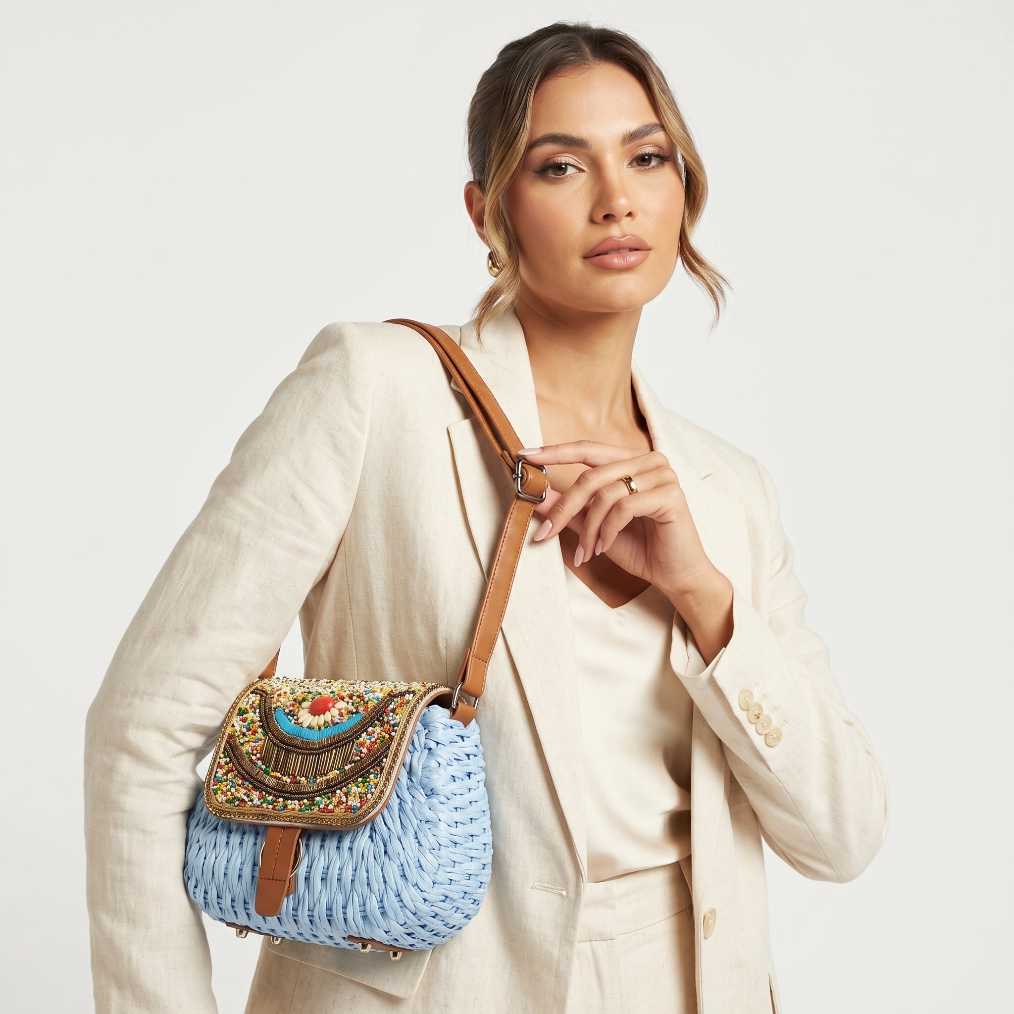 Borsa Tracolla in Rafia Intrecciata con Pattino Ricamato a Perline - Stile Donna Bags