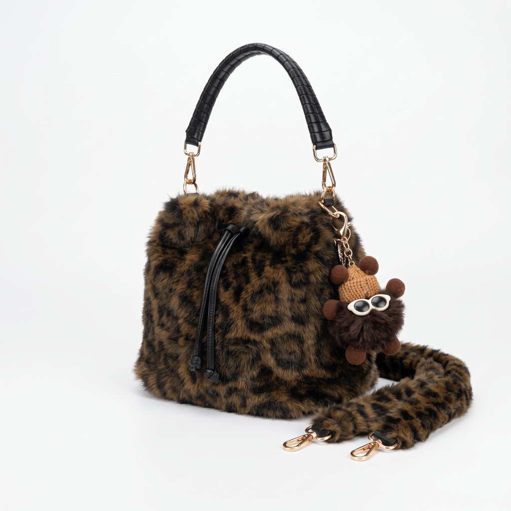 Maura borsa pelosa maculata a secchiello con tracolla pelosa - Stile Donna - Catania