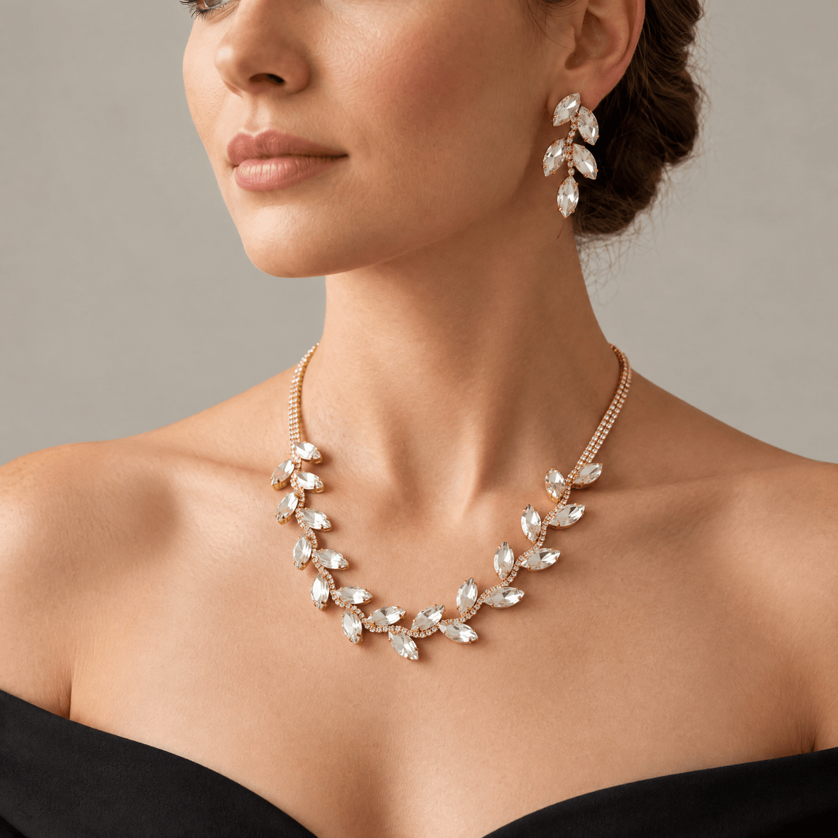 Set Foglia d'Oro Collana e Orecchini - Stile Donna - Catania