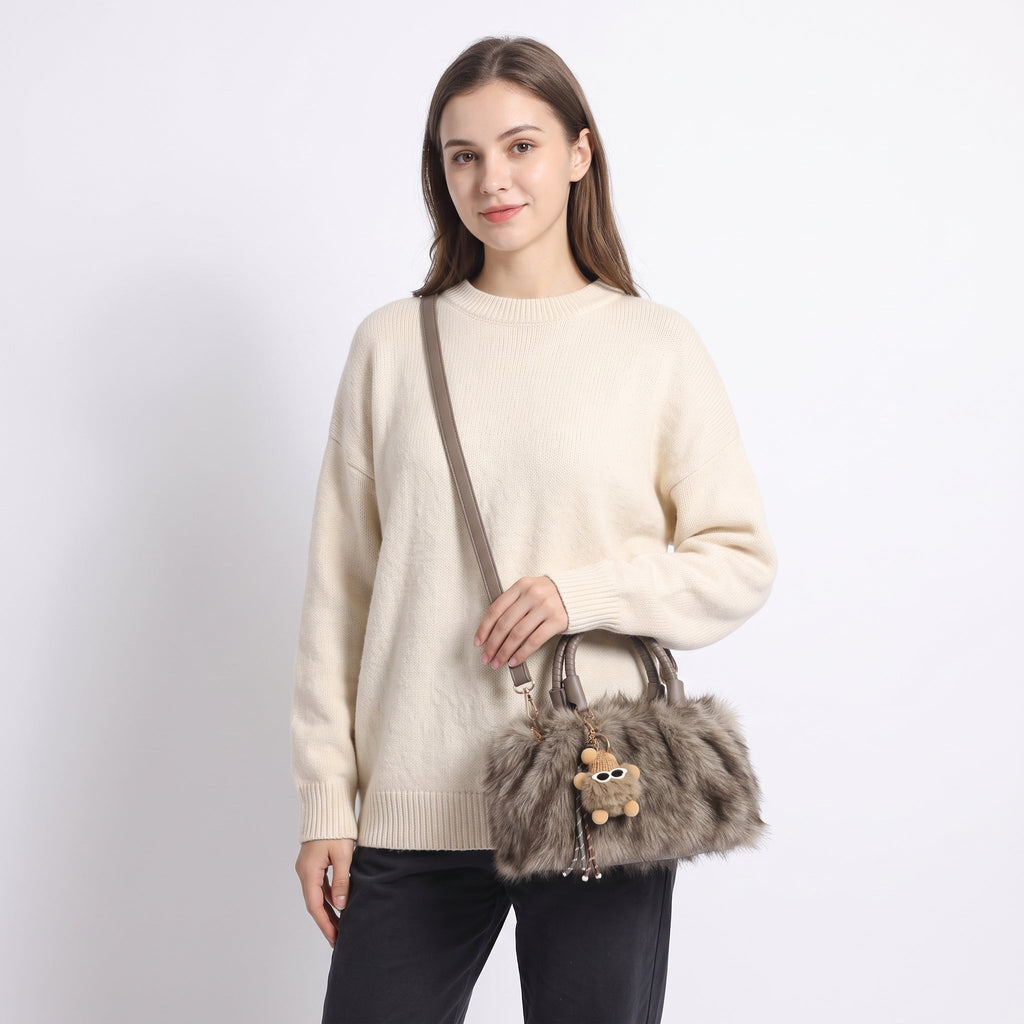 Tecla Borsa Pelosa con due manici intrecciati a tracolla regolabile - Stile Donna - Catania