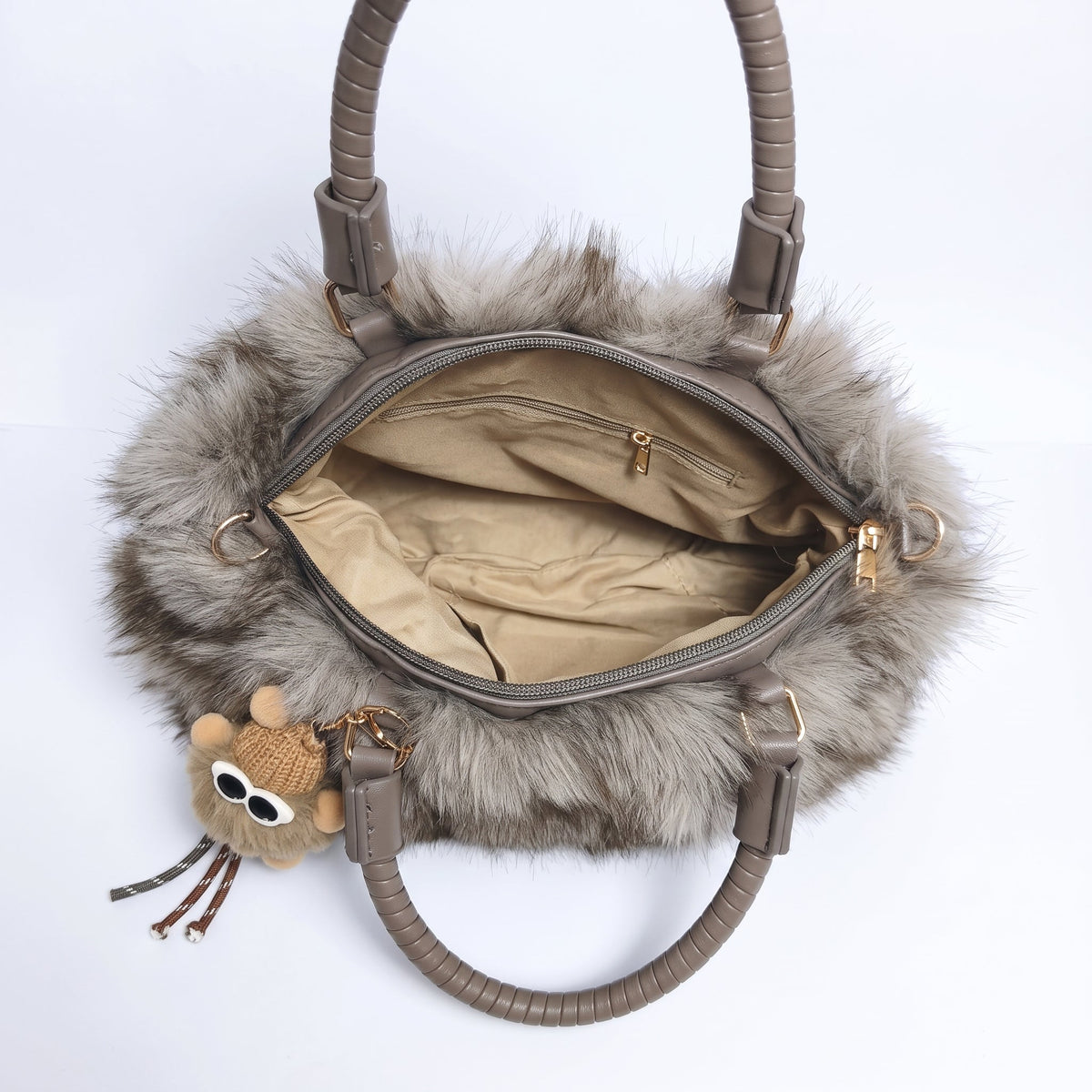 Tecla Borsa Pelosa con due manici intrecciati a tracolla regolabile - Stile Donna - Catania