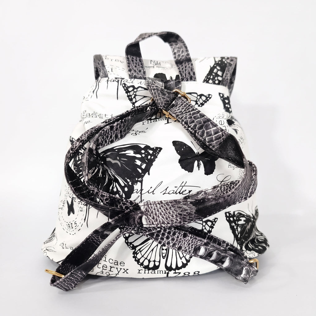 Zaino Adelina in Canvas Farfalle con Rifiniture in Ecopelle e Coulisse - Stile Donna Bags